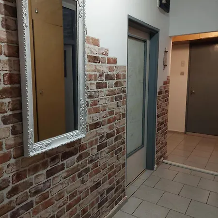 Apartamento двустаен за вашата почивка в центъра на *